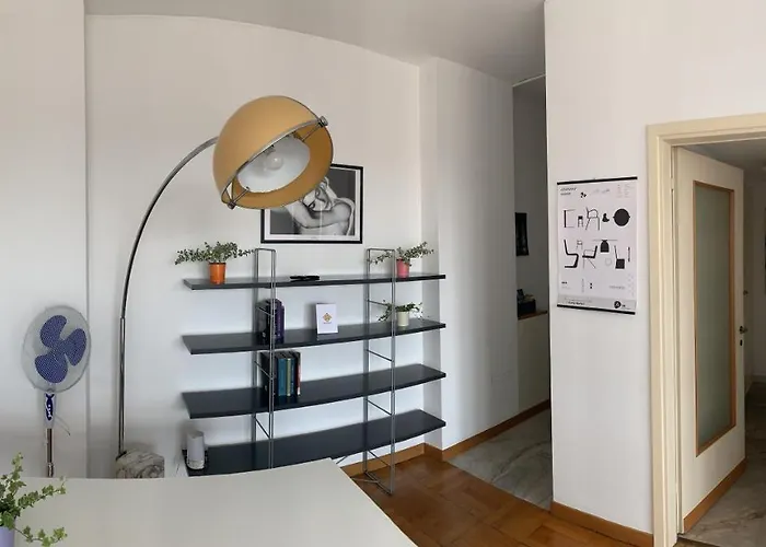 Monolocale Con Vista Su Milano