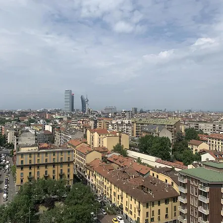 Monolocale Con Vista Su Milano Apartment Exterior photo