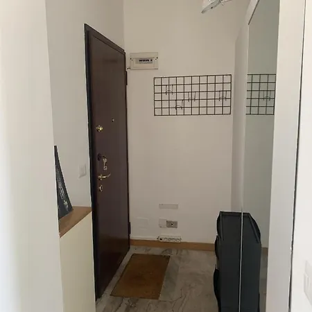 Monolocale Con Vista Su Milano Apartment Exterior photo