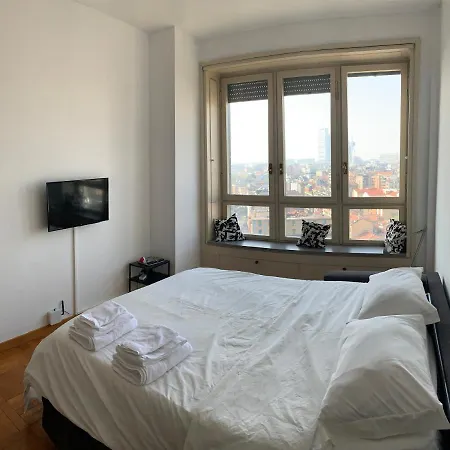 Monolocale Con Vista Su Milano Apartment Exterior photo